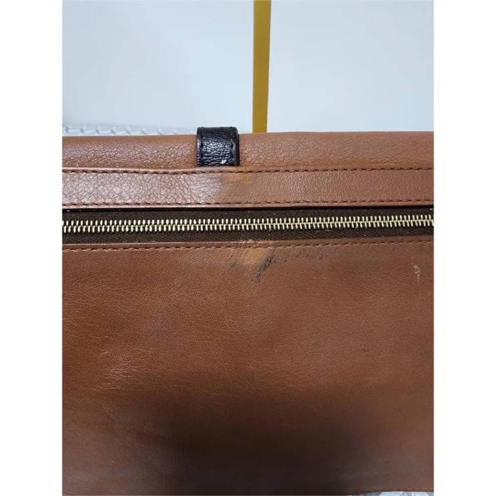 Authentic Fendi Leather and Patent Leather Trim Fendista Envelope Clutch Black/B
